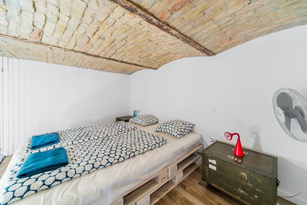 Kazinczy At Szimpla Apartment Budapeszt Zewnętrze zdjęcie